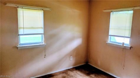 2399 Bonna Drive Uniontown OH 44685