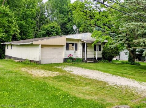 2399 Bonna Drive Uniontown OH 44685