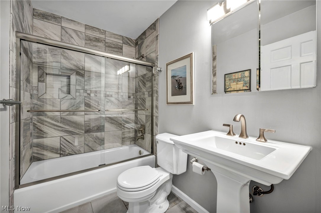 35320 Chagrin Boulevard Moreland Hills OH 44022