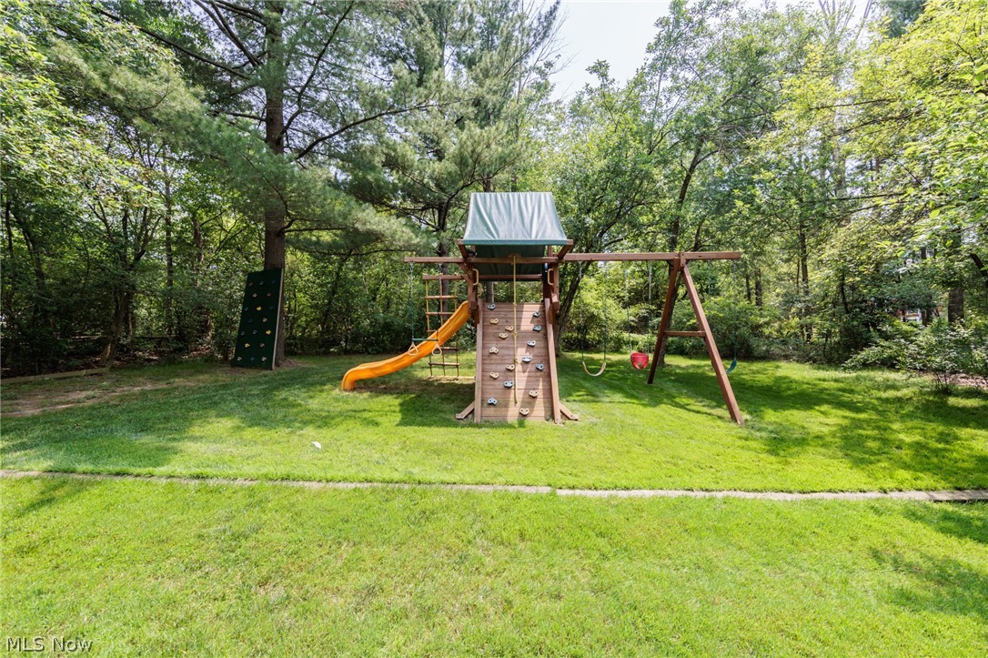 35320 Chagrin Boulevard Moreland Hills OH 44022
