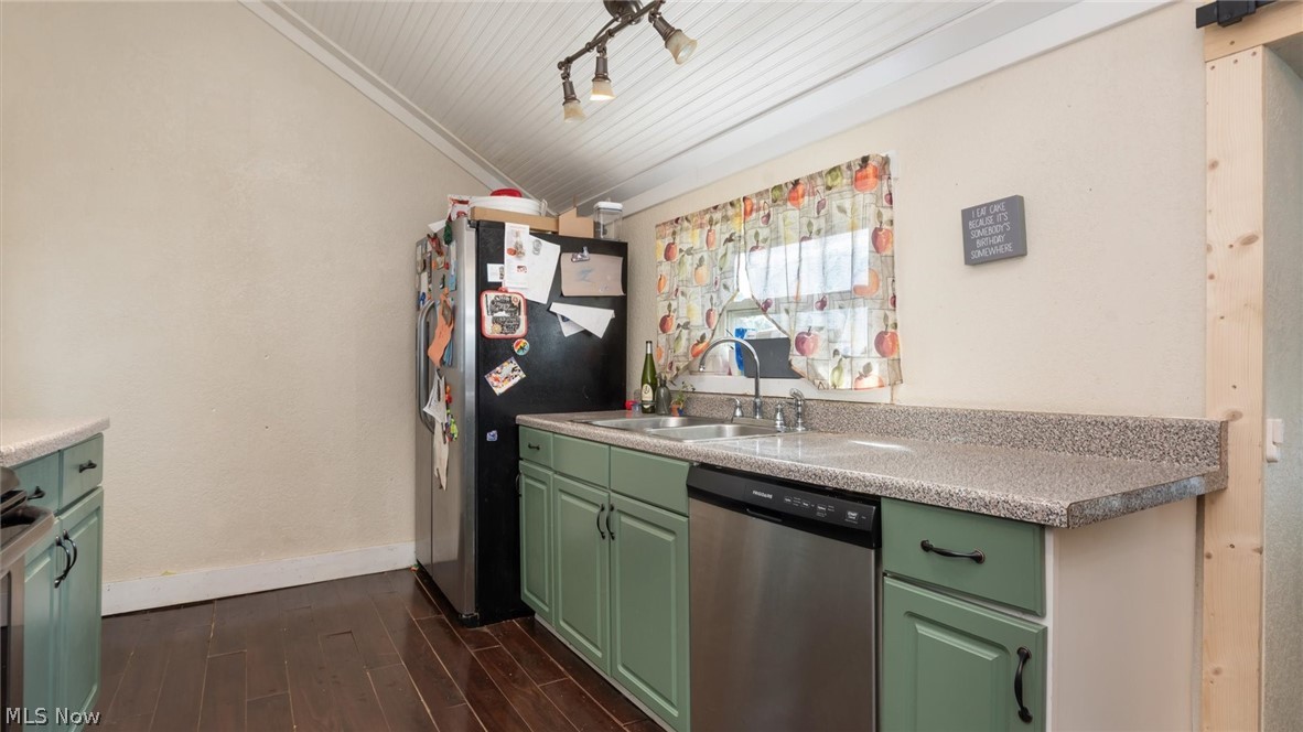 212 W Main Street Somerset OH 43783