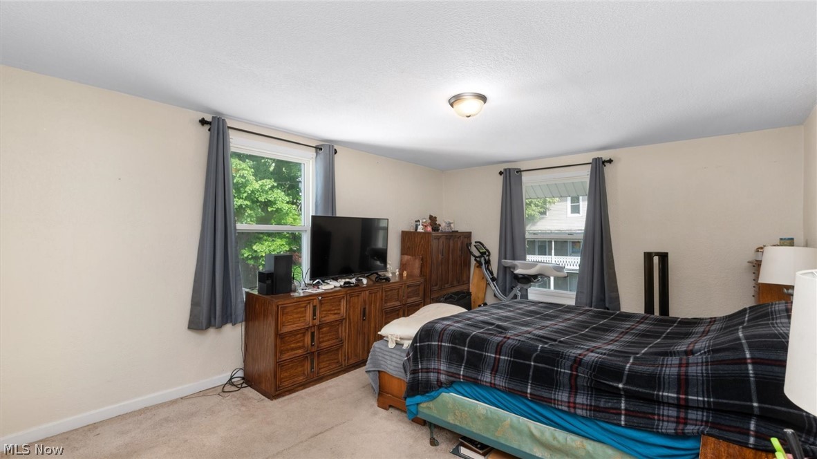 212 W Main Street Somerset OH 43783