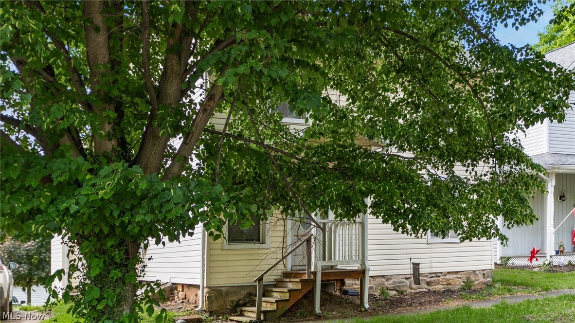 212 W Main Street Somerset OH 43783