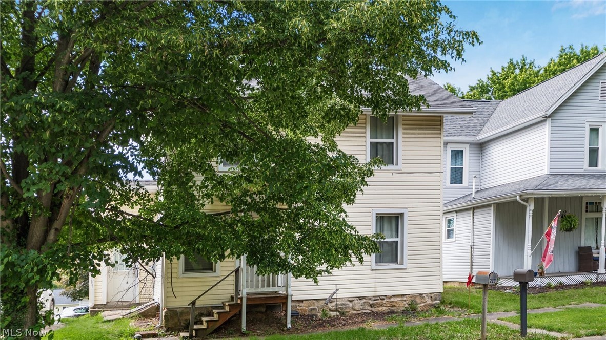 212 W Main Street Somerset OH 43783