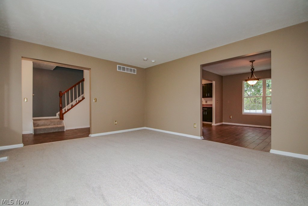 23693 Drake Road Oakwood Village OH 44146