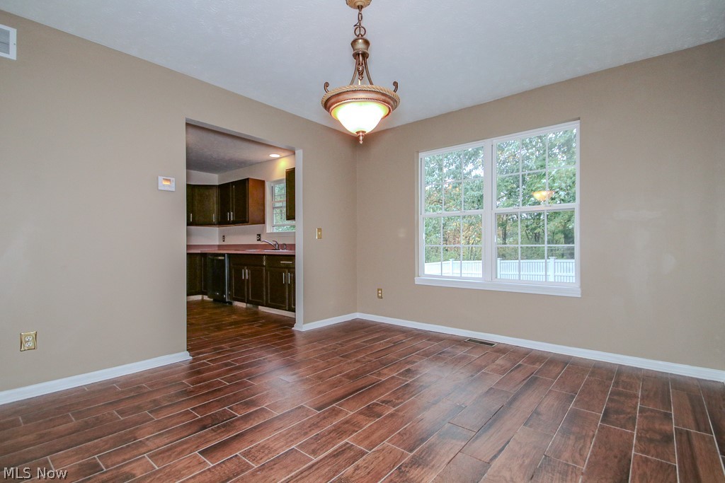 23693 Drake Road Oakwood Village OH 44146