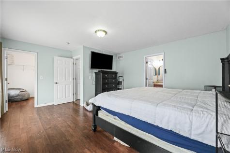 6103 Scovill Avenue Cleveland OH 44104
