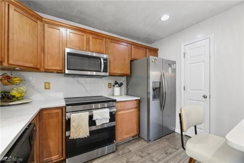 6103 Scovill Avenue Cleveland OH 44104