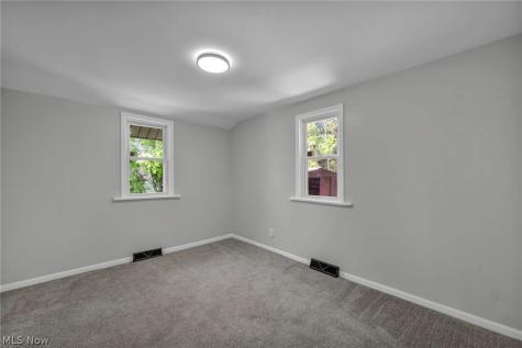 350 Kenilworth Road Bay Village OH 44140