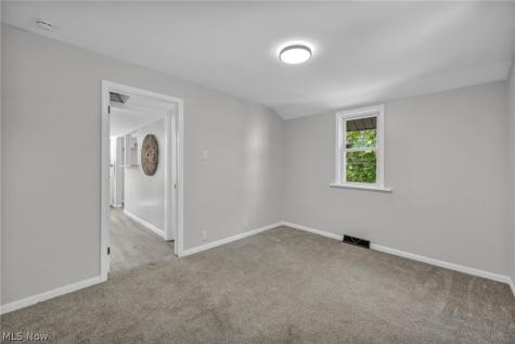 350 Kenilworth Road Bay Village OH 44140