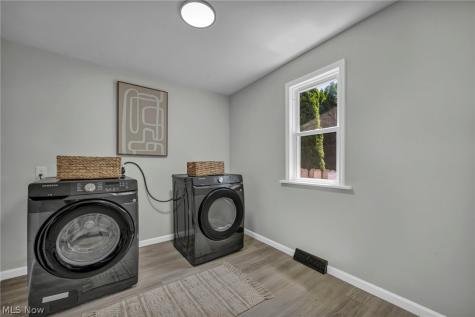350 Kenilworth Road Bay Village OH 44140