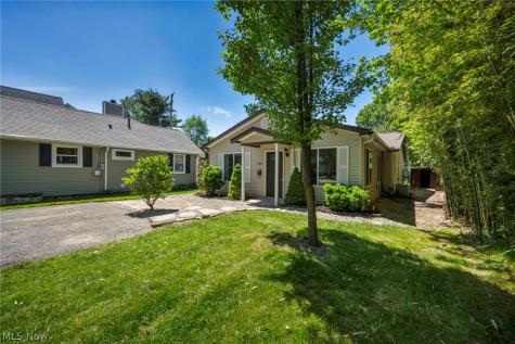 350 Kenilworth Road Bay Village OH 44140