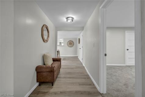 350 Kenilworth Road Bay Village OH 44140