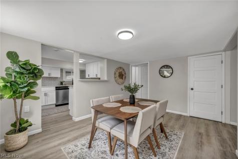 350 Kenilworth Road Bay Village OH 44140
