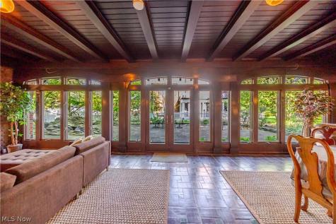 3085 Fairmount Boulevard Cleveland Heights OH 44118