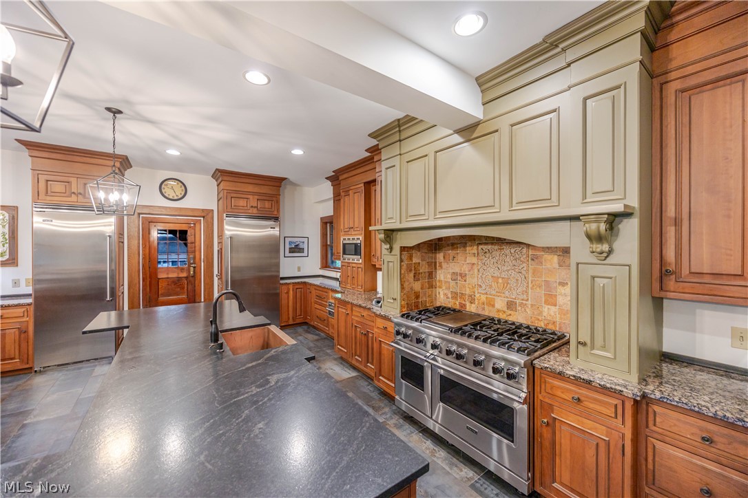 3085 Fairmount Boulevard Cleveland Heights OH 44118