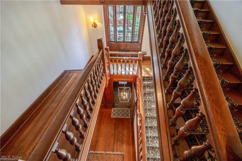 3085 Fairmount Boulevard Cleveland Heights OH 44118