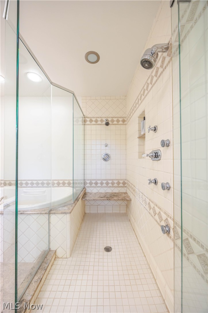 3085 Fairmount Boulevard Cleveland Heights OH 44118