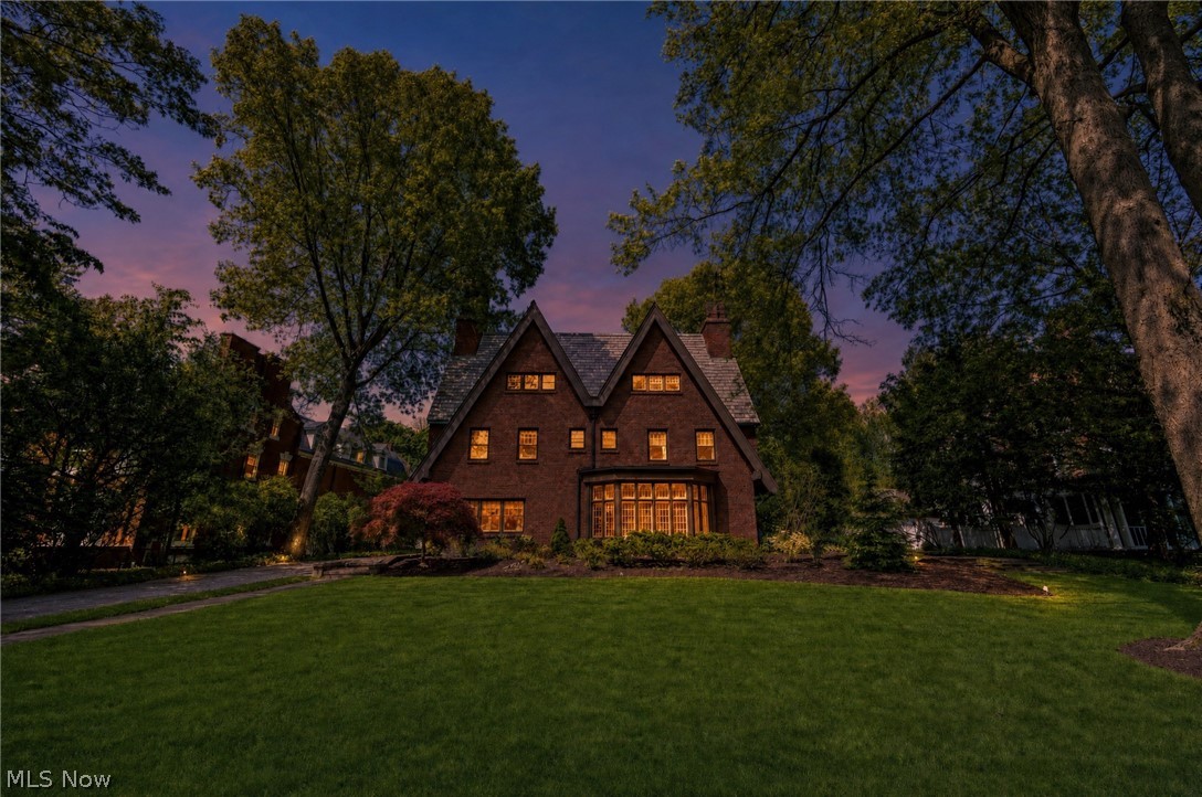 3085 Fairmount Boulevard Cleveland Heights OH 44118