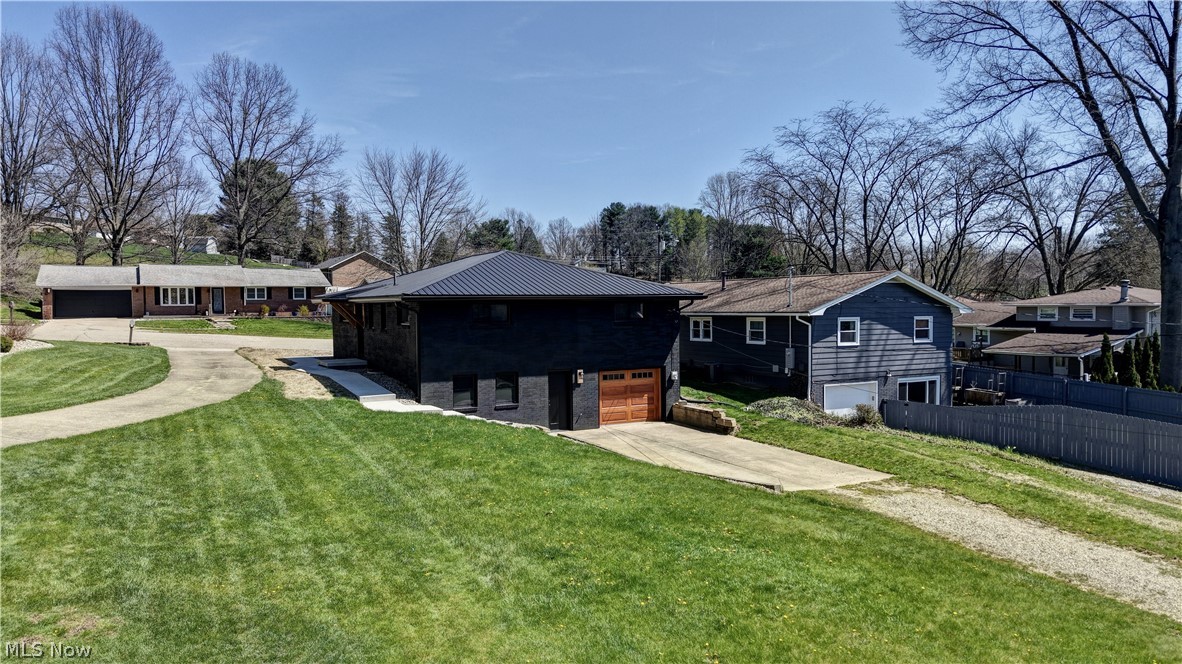 212 High Street Dover OH 44622