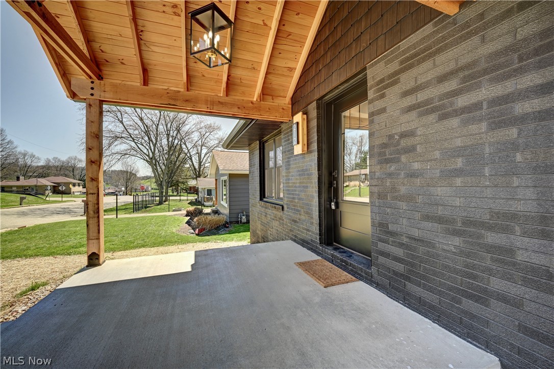 212 High Street Dover OH 44622