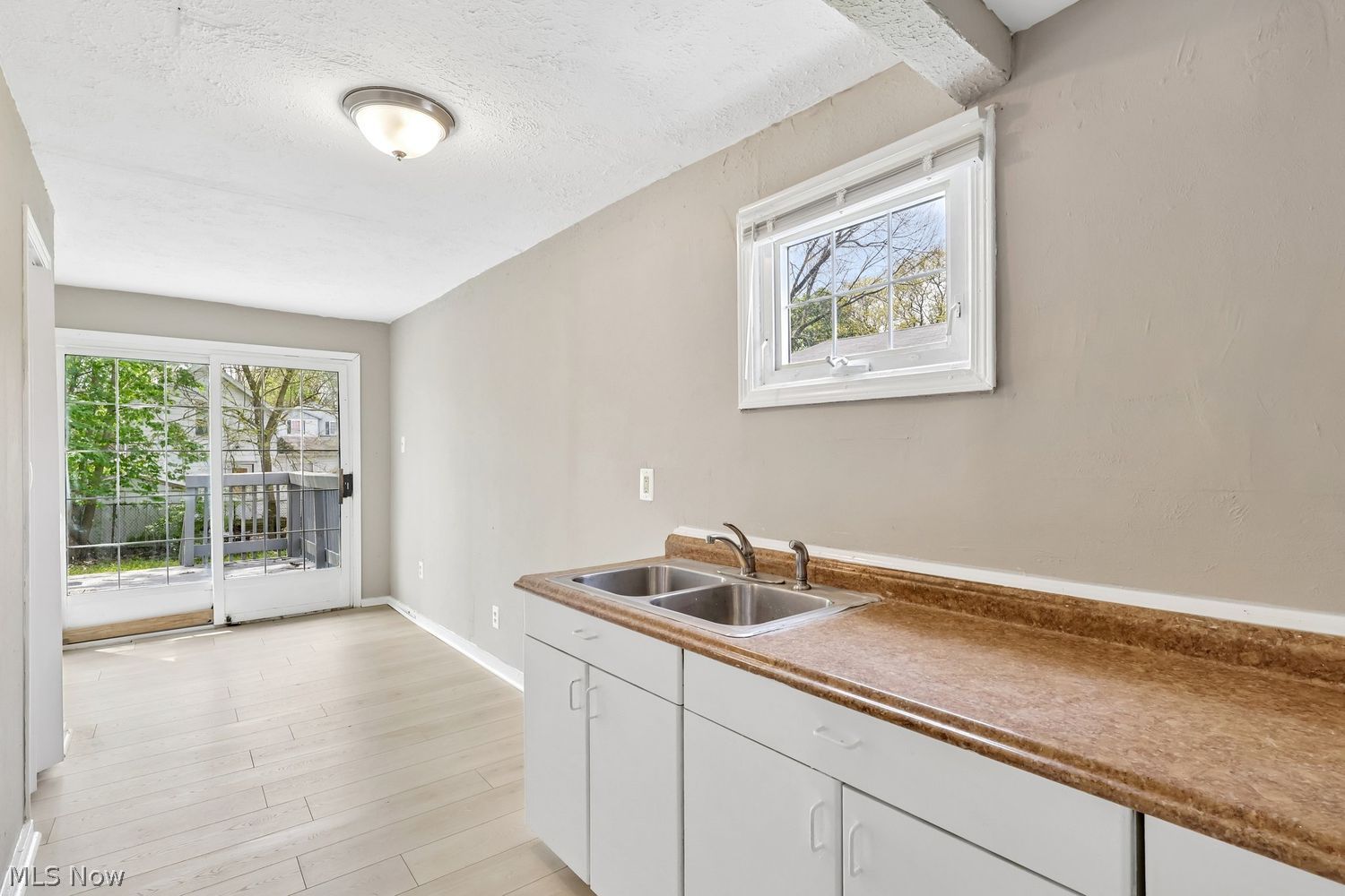 1254 Leeser Avenue Akron OH 44314