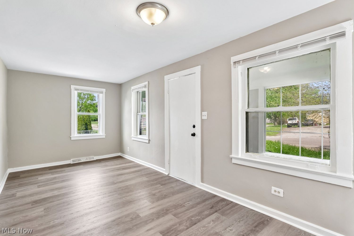 1254 Leeser Avenue Akron OH 44314