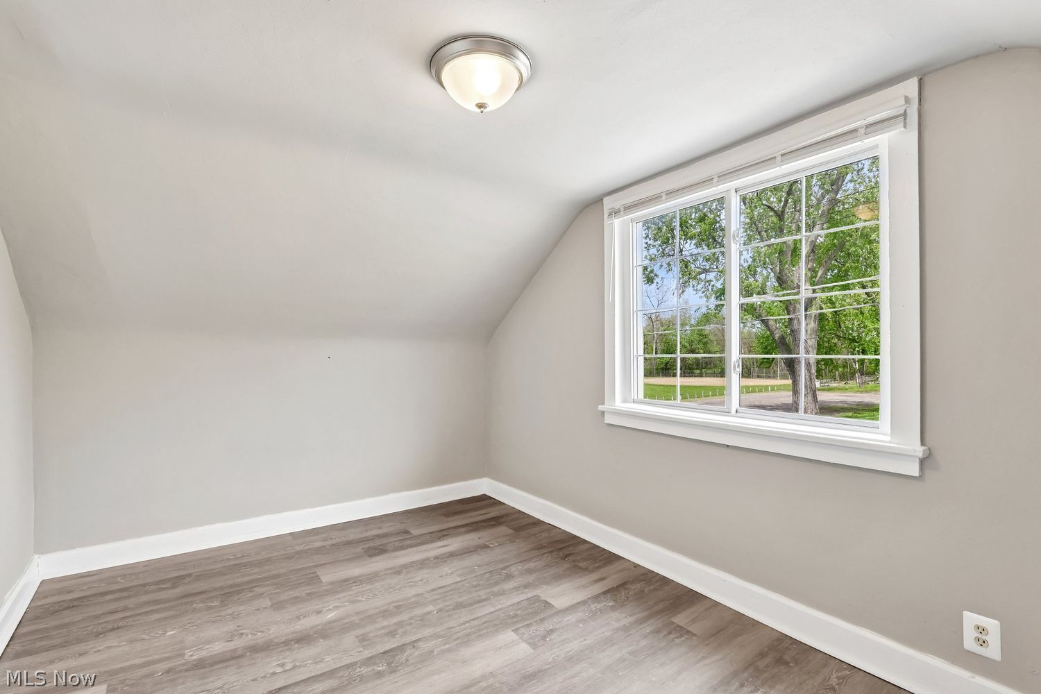 1254 Leeser Avenue Akron OH 44314