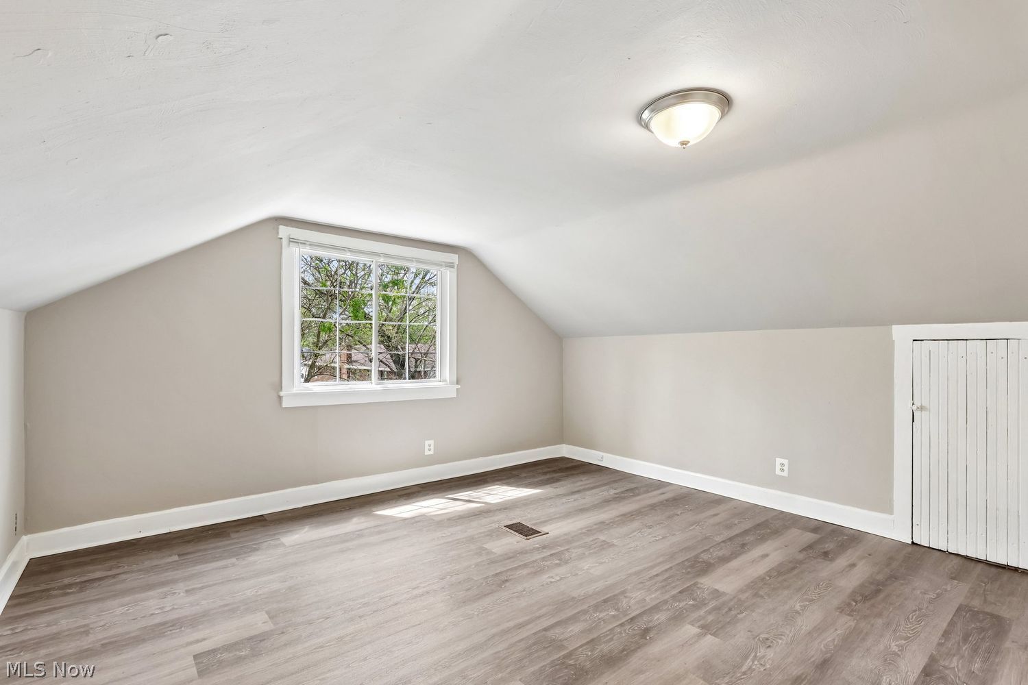 1254 Leeser Avenue Akron OH 44314
