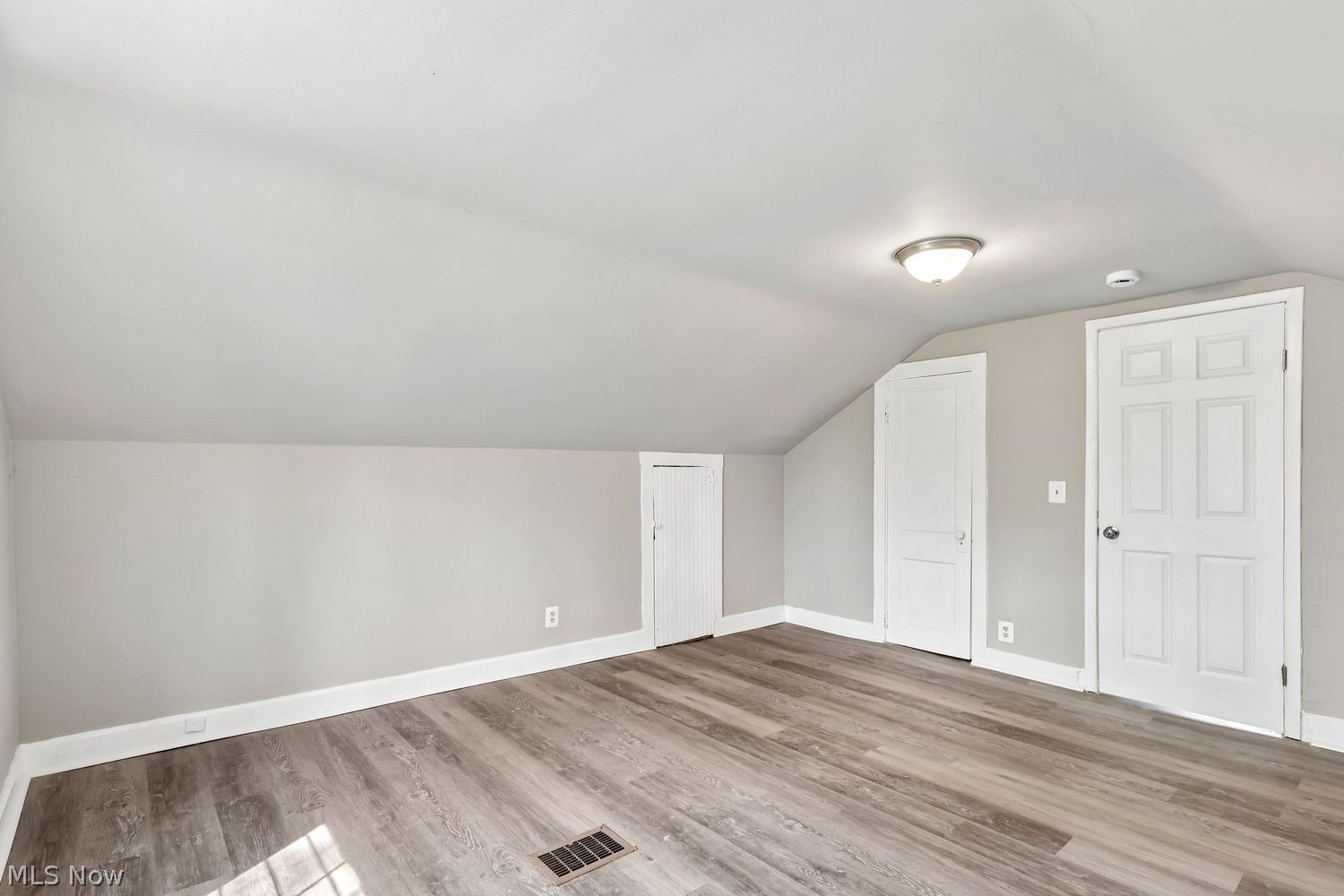 1254 Leeser Avenue Akron OH 44314