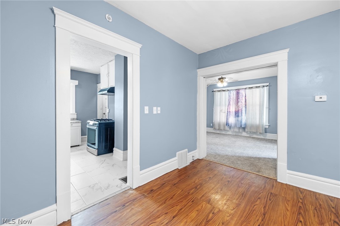 247 Rhodes Avenue Akron OH 44302