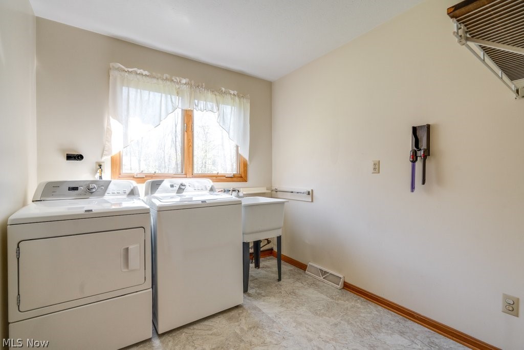 6815 Liberty Road Solon OH 44139