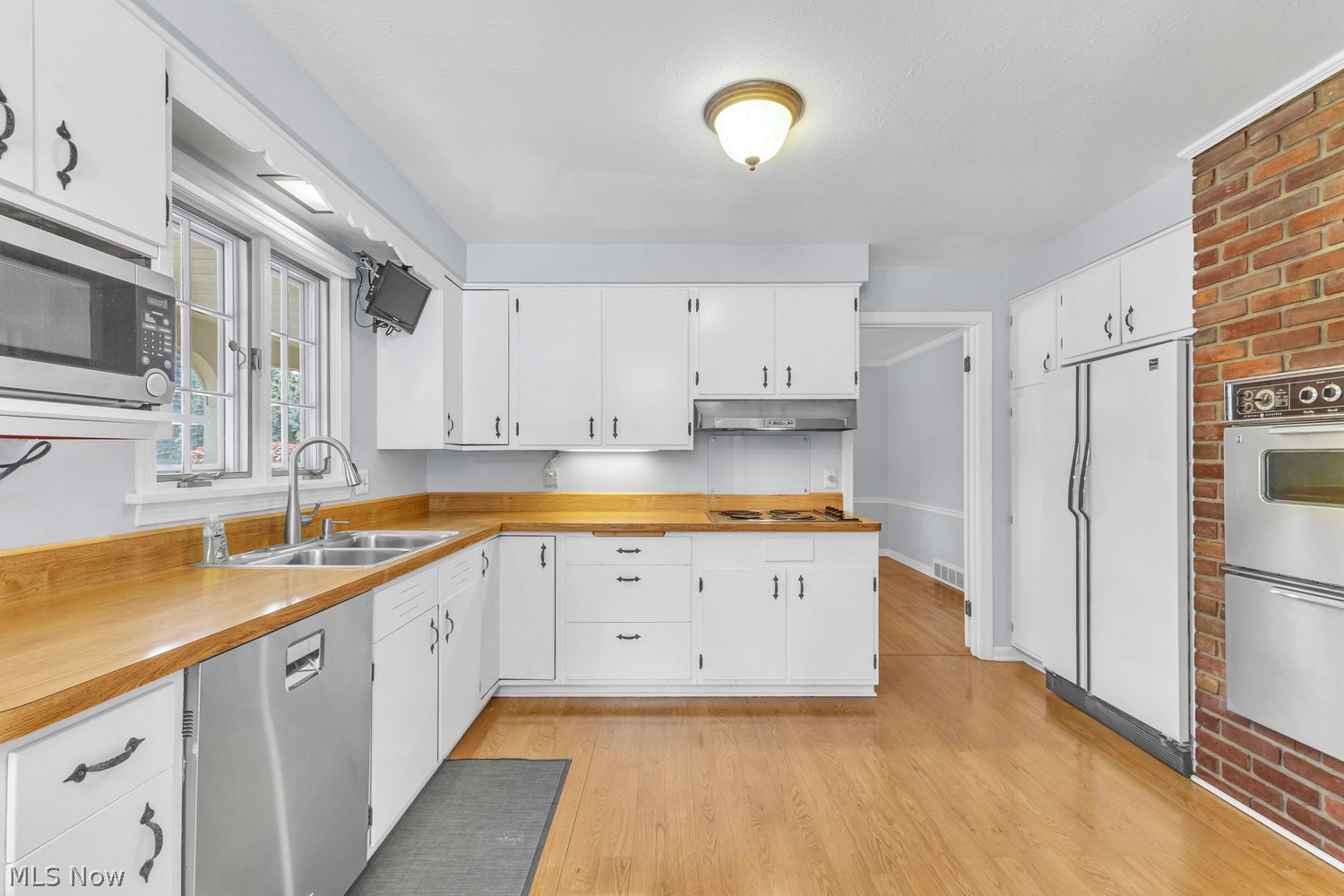 260 Plymouth Drive Bay Village OH 44140