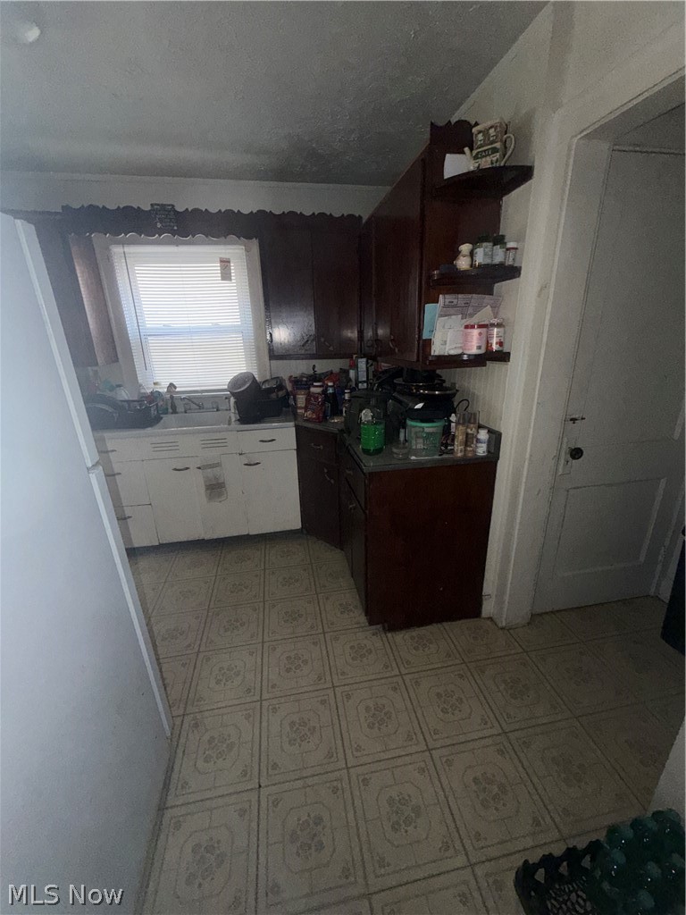 239 Ira Avenue Akron OH 44301