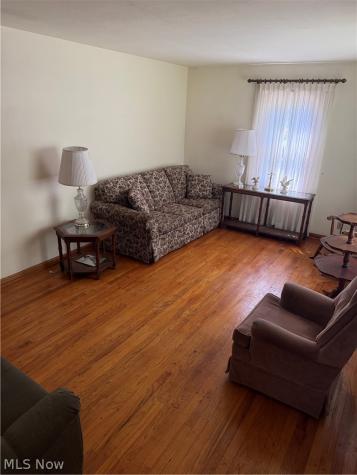 533 Forest Hill Drive Youngstown OH 44515