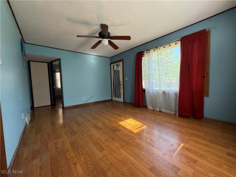 13405 Thornhope Road Cleveland OH 44135