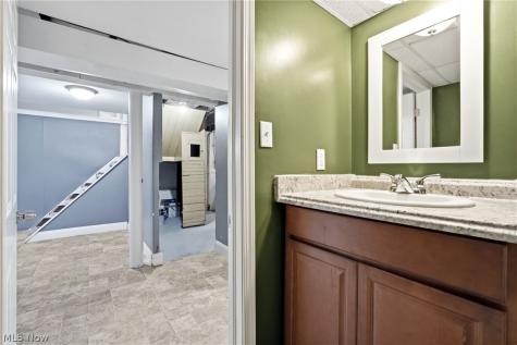 1715 North Avenue Parma OH 44134