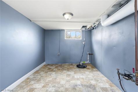 1715 North Avenue Parma OH 44134