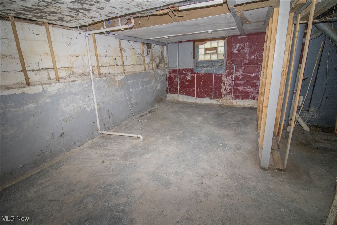 10406 Dove Avenue Cleveland OH 44105