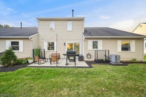 10663 Stapleton Drive Strongsville OH 44136