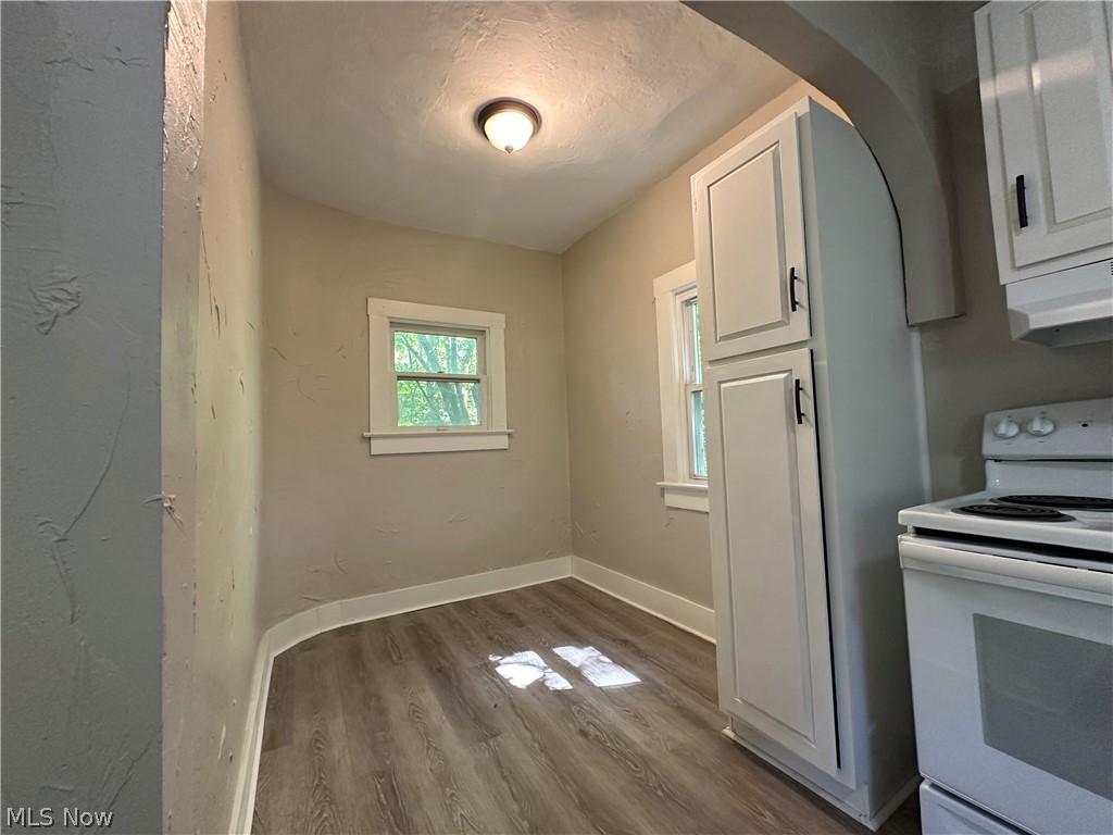 493 Bacon Avenue Akron OH 44320