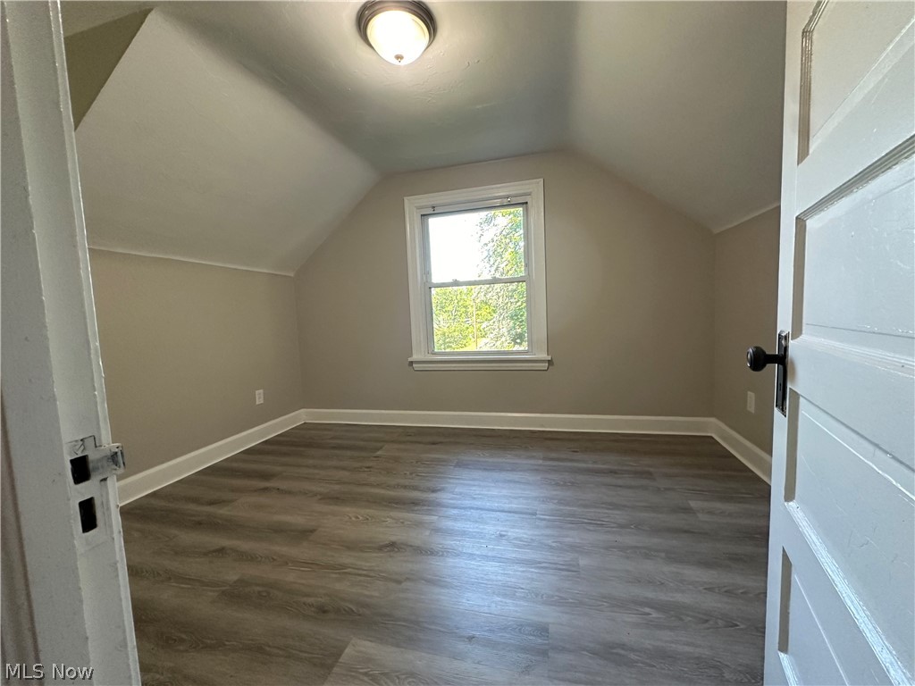 493 Bacon Avenue Akron OH 44320