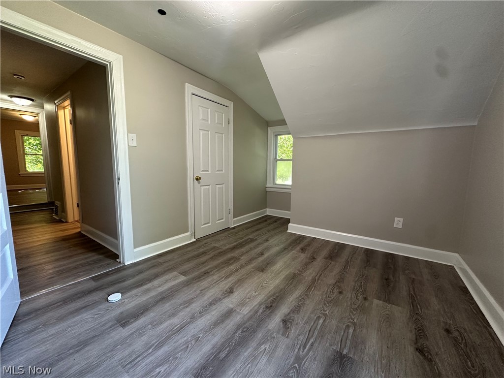 493 Bacon Avenue Akron OH 44320