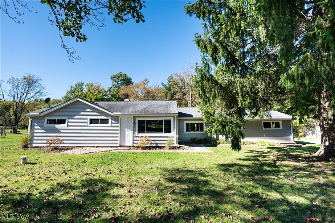 15840 Grace Street Newbury OH 44065