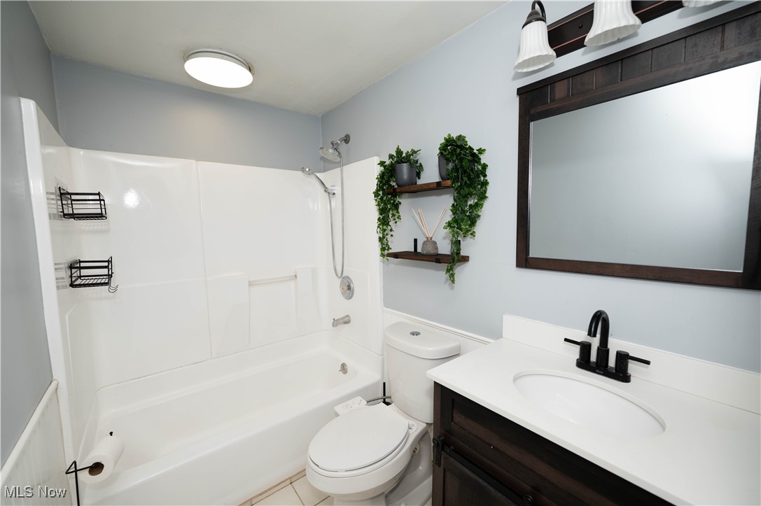 15840 Grace Street Newbury OH 44065