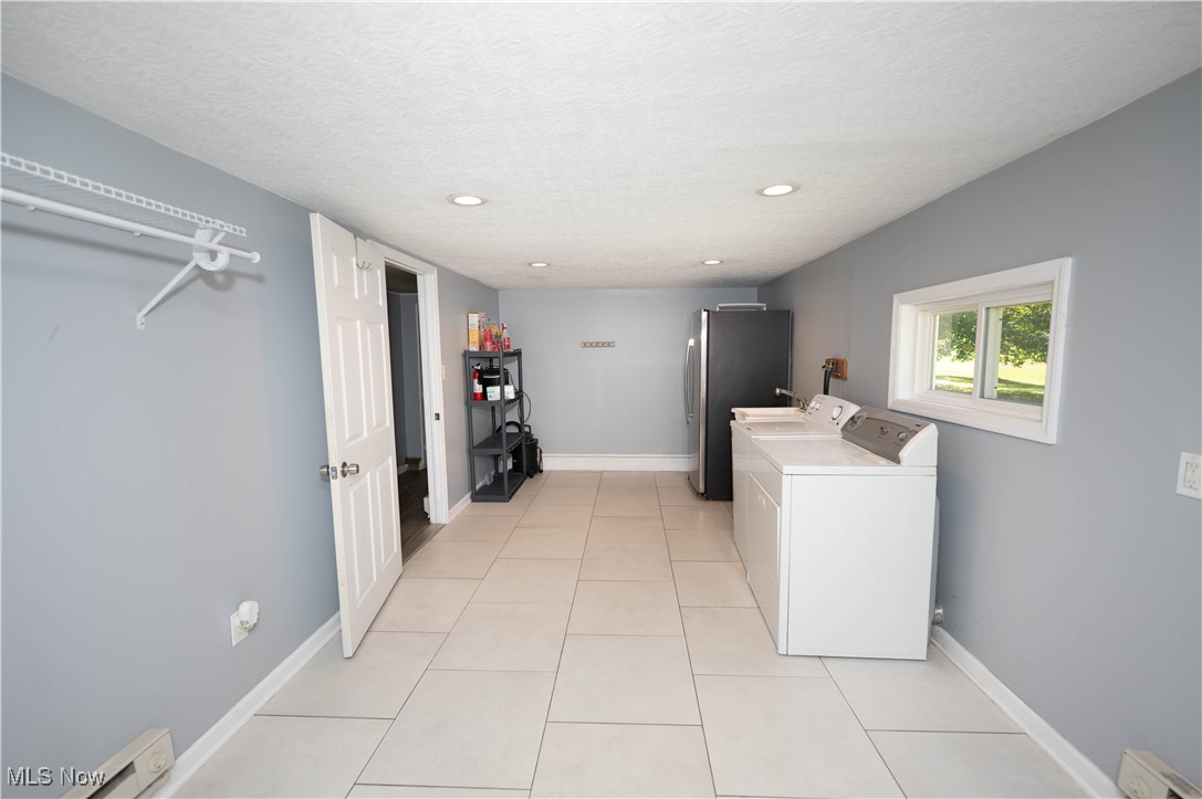 15840 Grace Street Newbury OH 44065