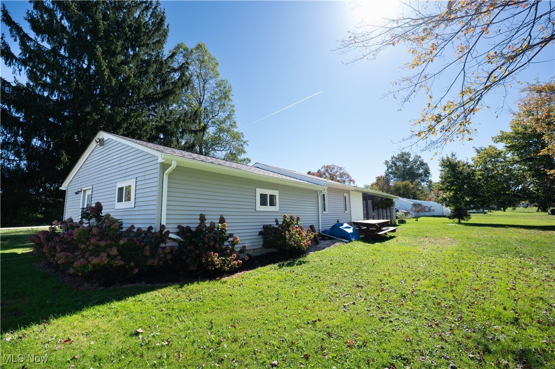 15840 Grace Street Newbury OH 44065