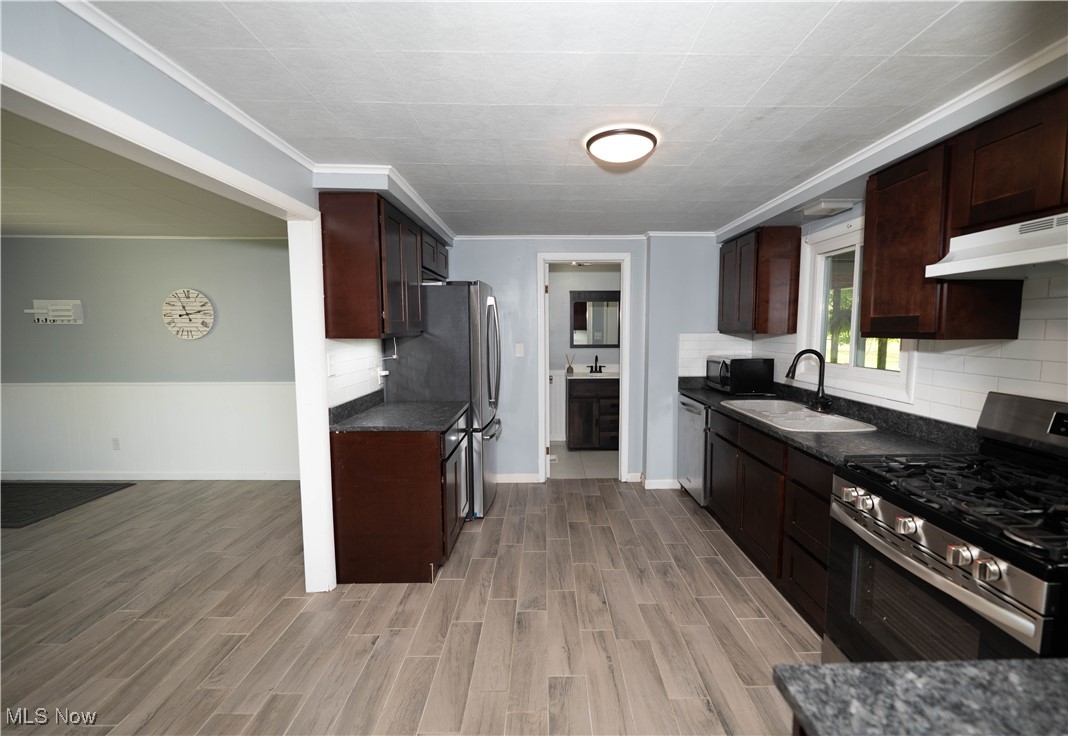 15840 Grace Street Newbury OH 44065