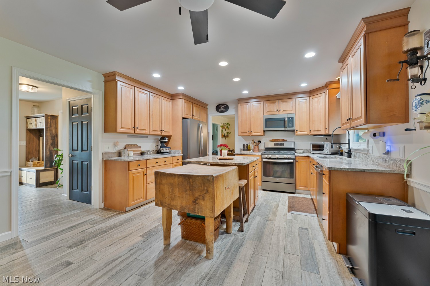 3238 Hummingbird Hill Drive Poland OH 44514