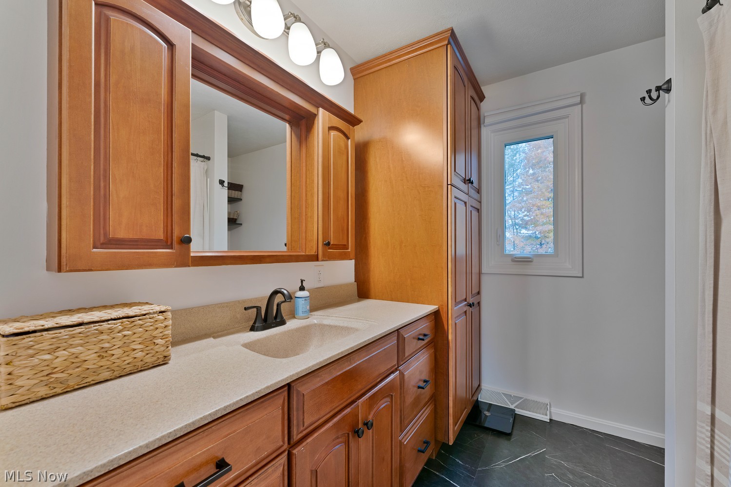 3238 Hummingbird Hill Drive Poland OH 44514